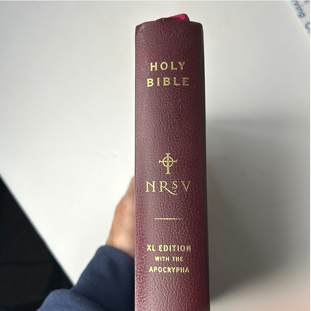 HarperOne NRSV Holy Bible XL Edition with Apocrypha Burgundy Large Print 1989